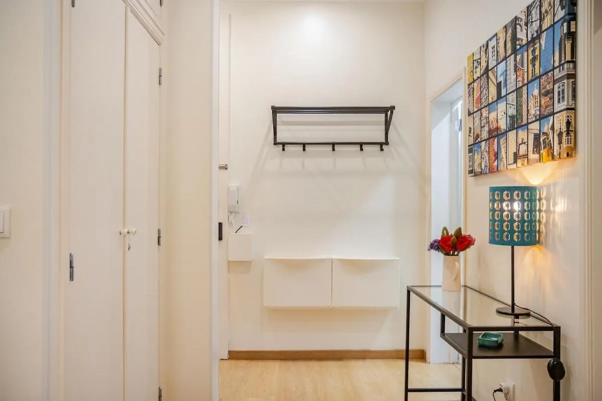 27 A Graca Cozy Apartment With Balcony And Free Parking Lissabon