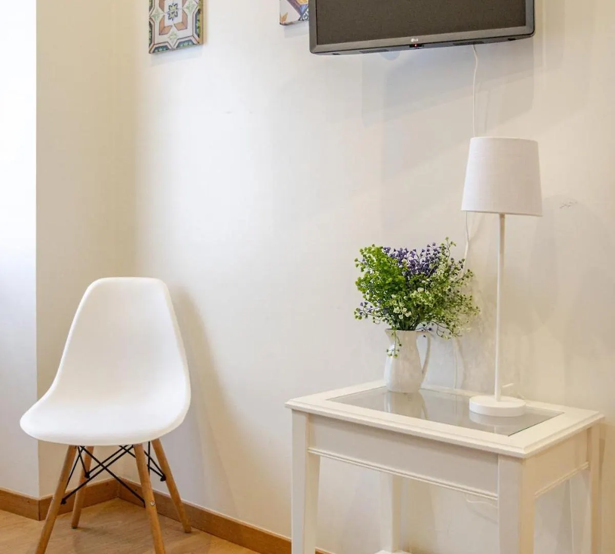 27 A Graca Cozy Apartment With Balcony And Free Parking Lisbon 0*,  Portugal