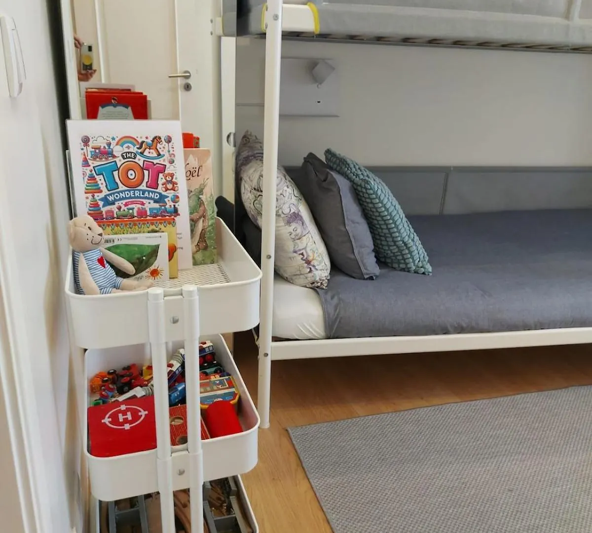 27 A Graca Cozy Apartment With Balcony And Free Parking Lisboa 0*,  Portugalsko